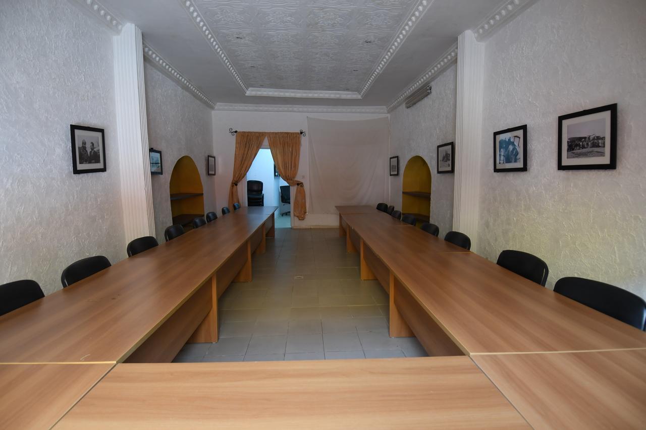 סן-לואי Hotel De La Poste מראה חיצוני תמונה